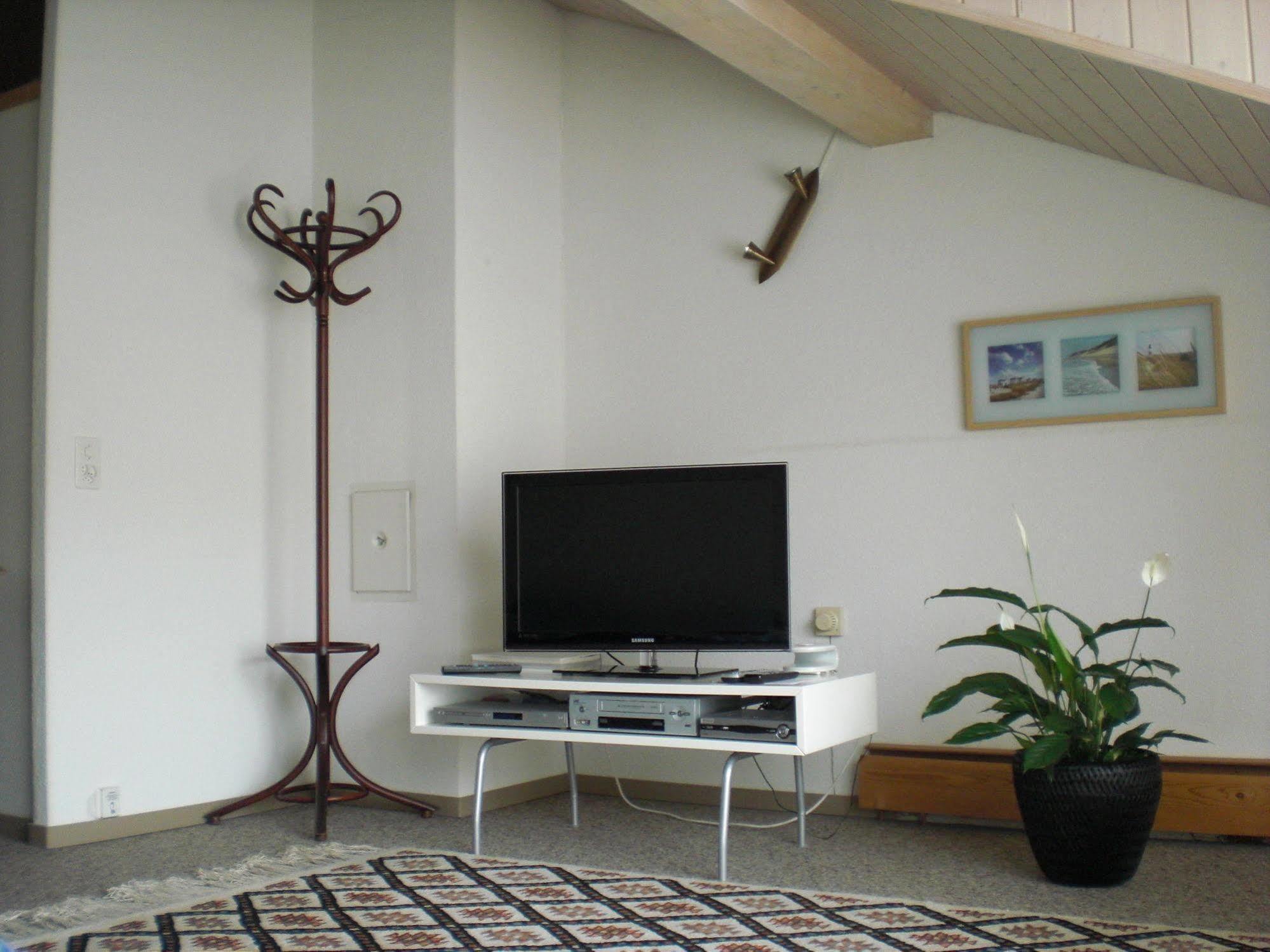 Bed and Breakfast Mybednbreakfast In Bottmingen Esterno foto