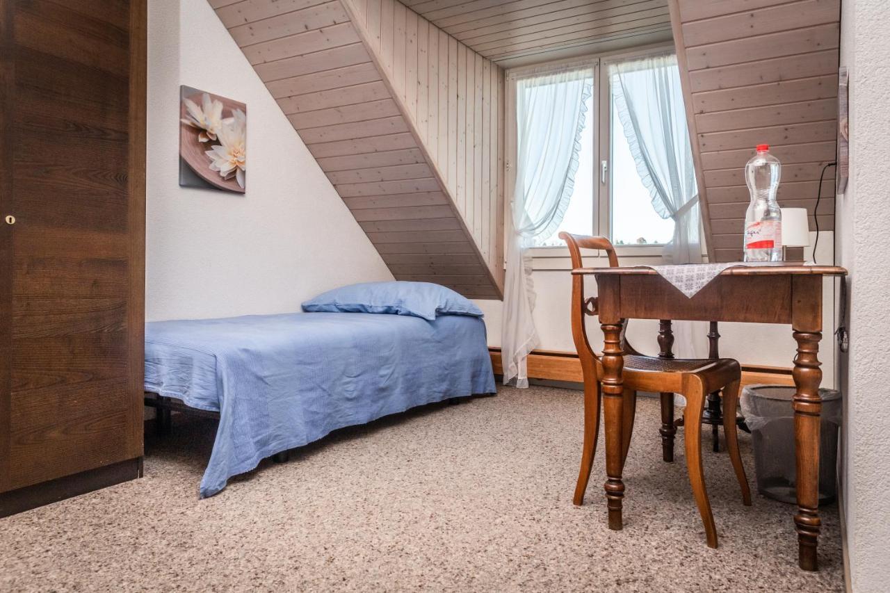 Bed and Breakfast Mybednbreakfast In Bottmingen Esterno foto