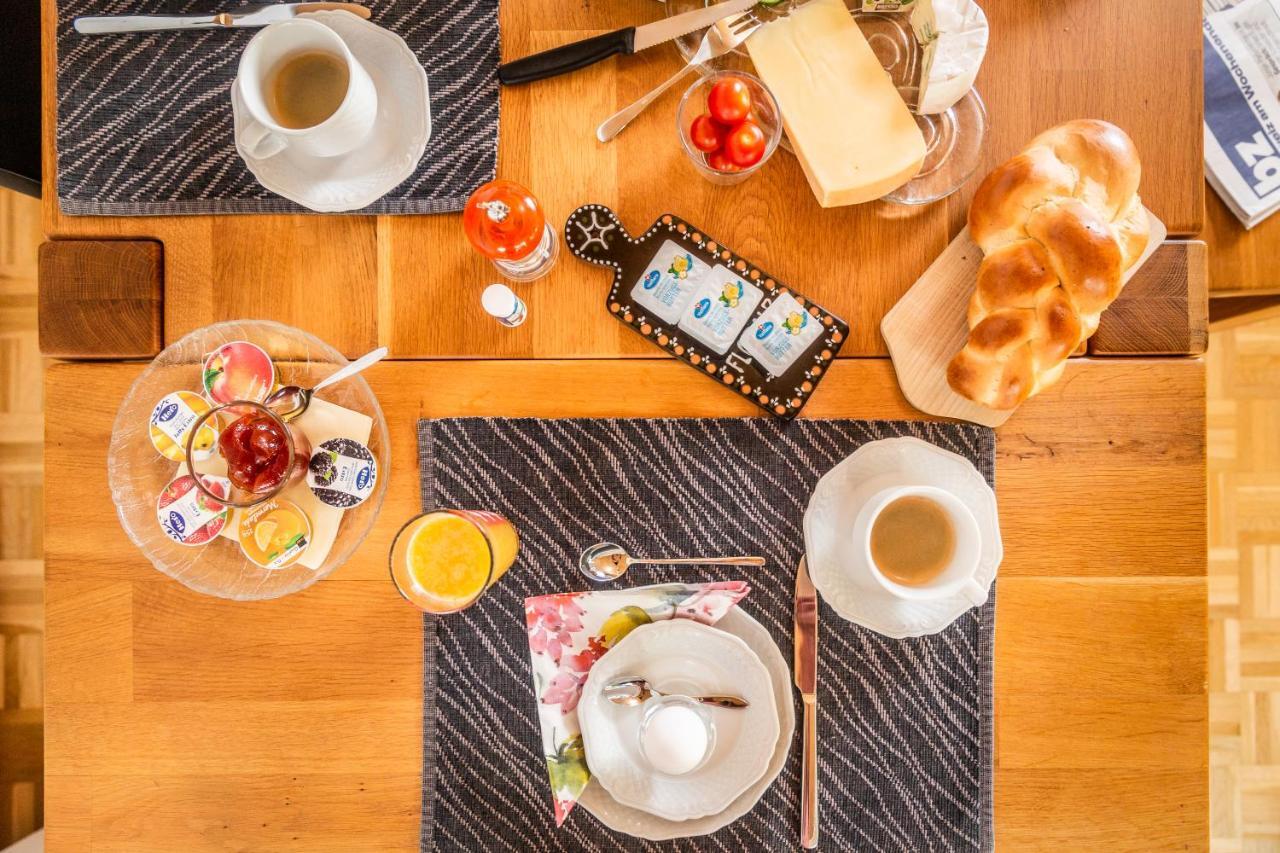 Bed and Breakfast Mybednbreakfast In Bottmingen Esterno foto